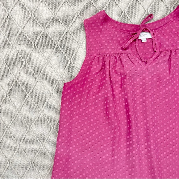 Sleeveless Blouse - Picture 8 of 11